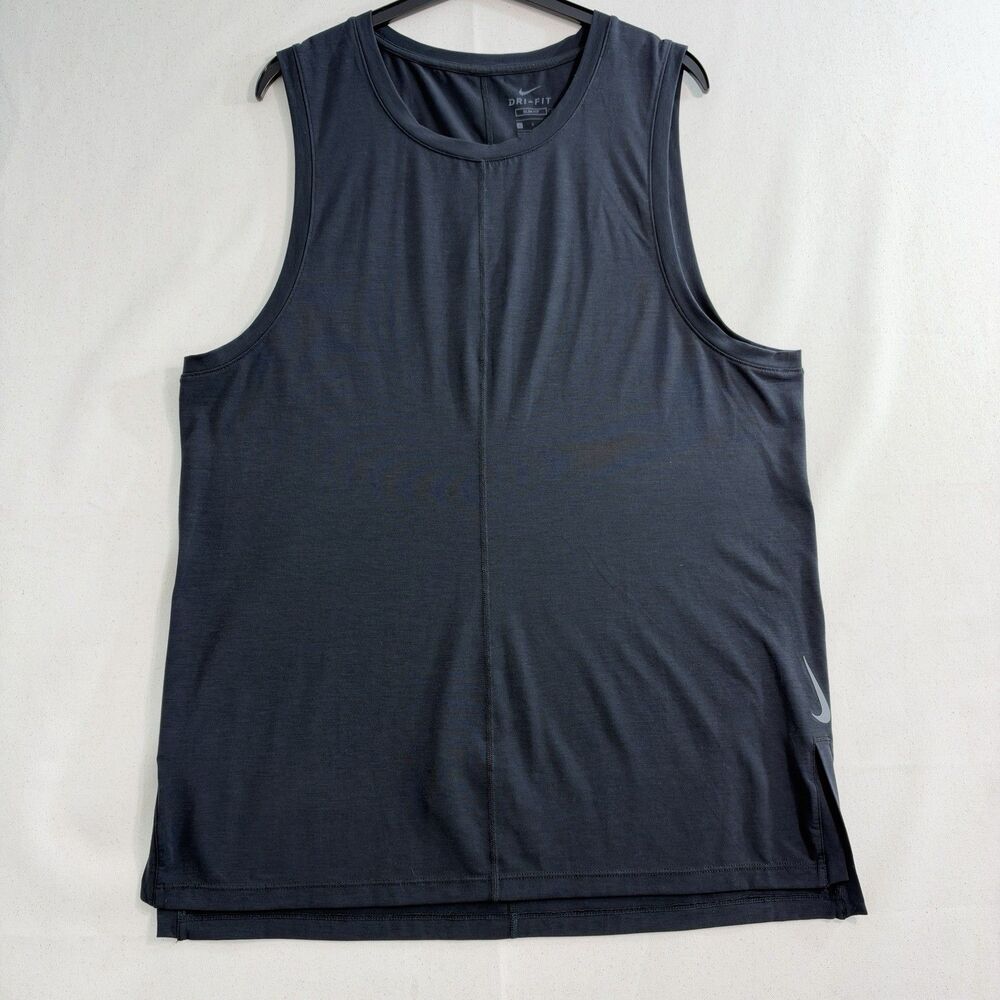 Nike Yoga Dri-FIT Men's Large Slim Fit Performance Tank